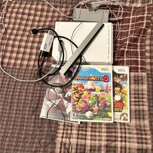 Nintendo Wii Console Bundle